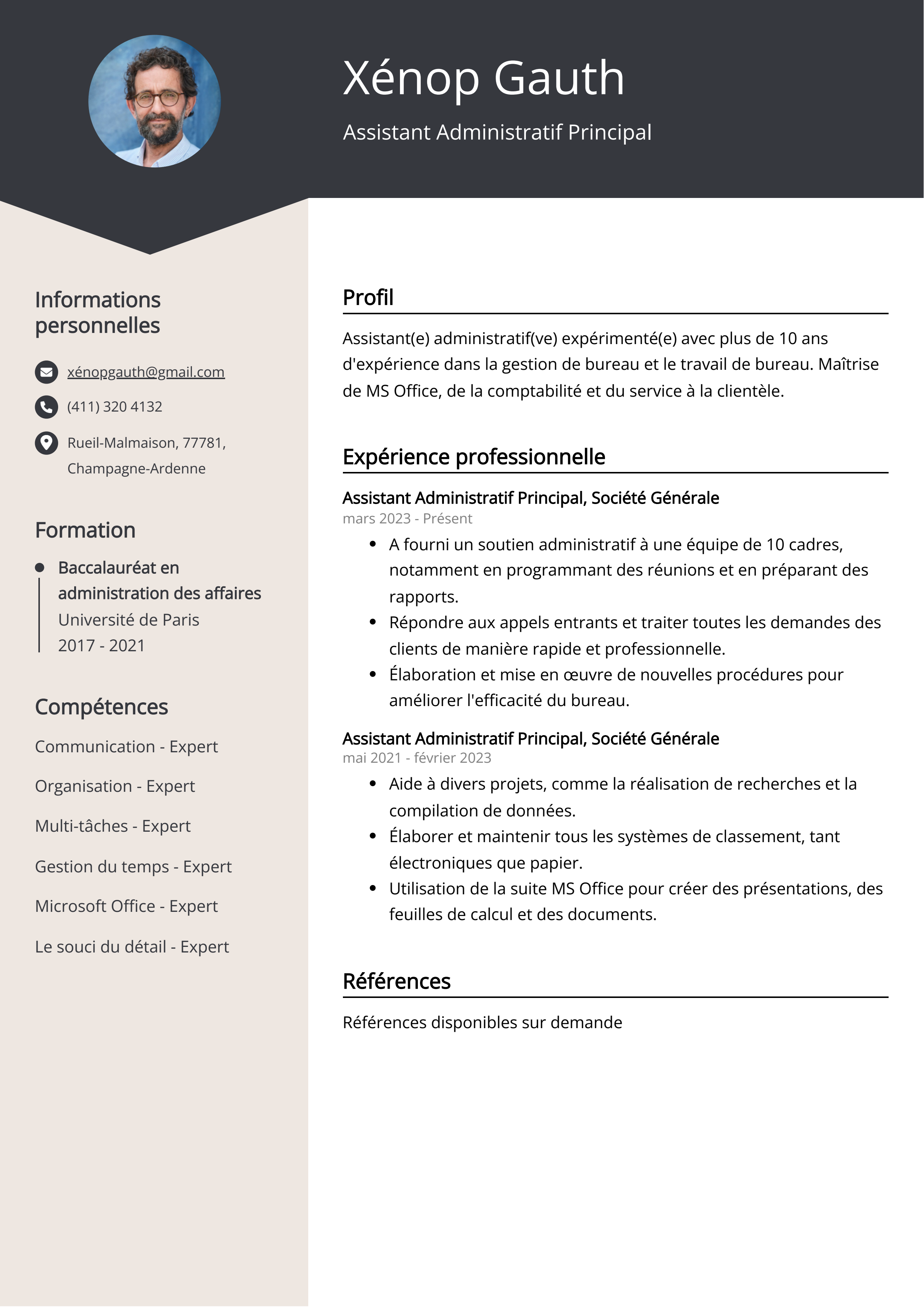 Exemple de curriculum vitae d'un assistant administratif ou d'un directeur d'école