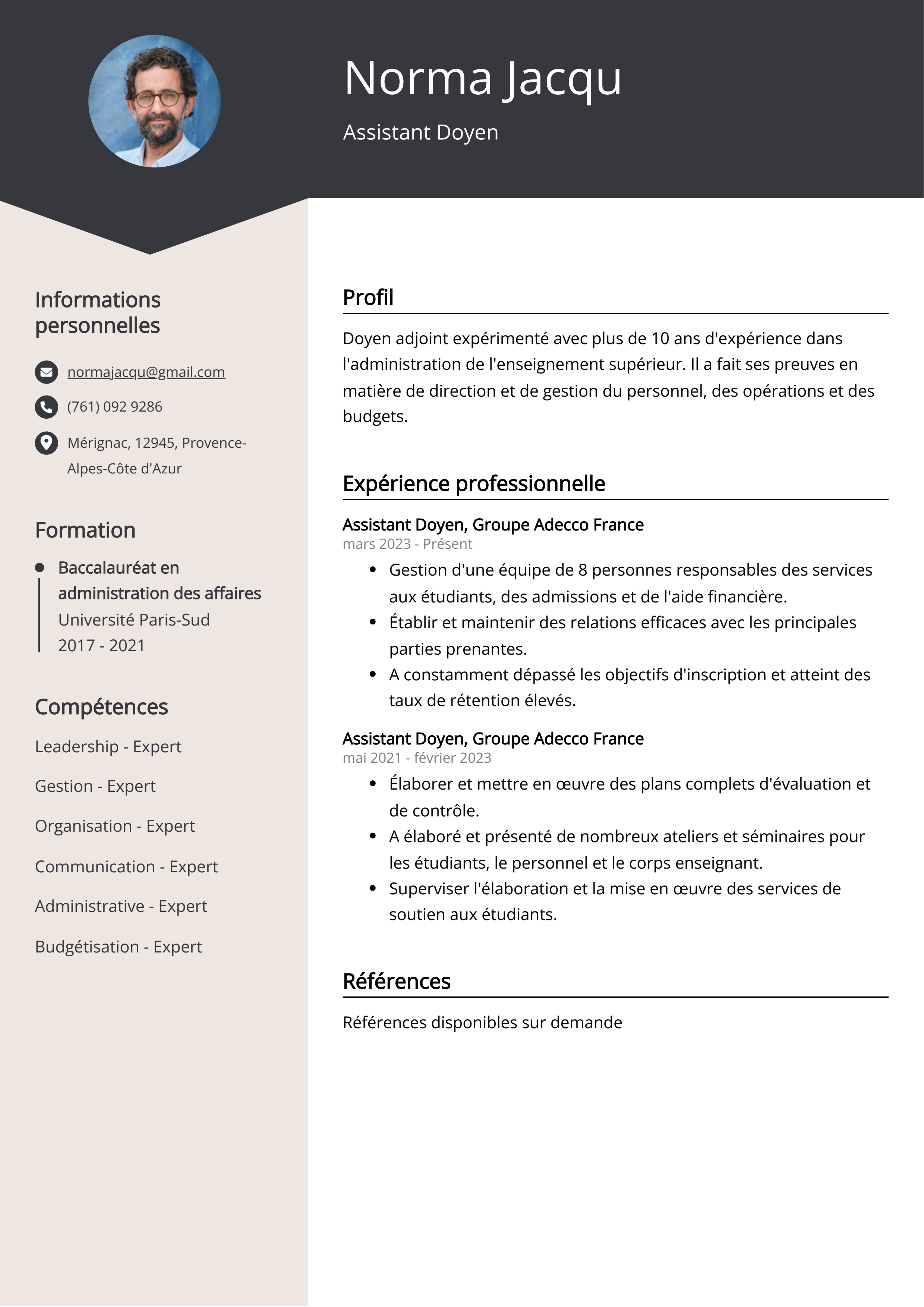 Exemple de curriculum vitae d'un doyen adjoint